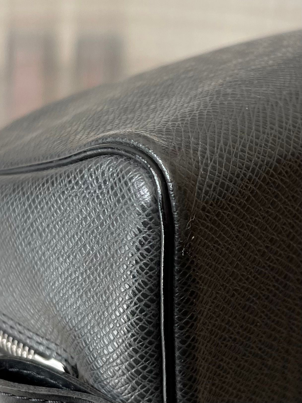 Louis Vuitton Trousse Toilette Taiga