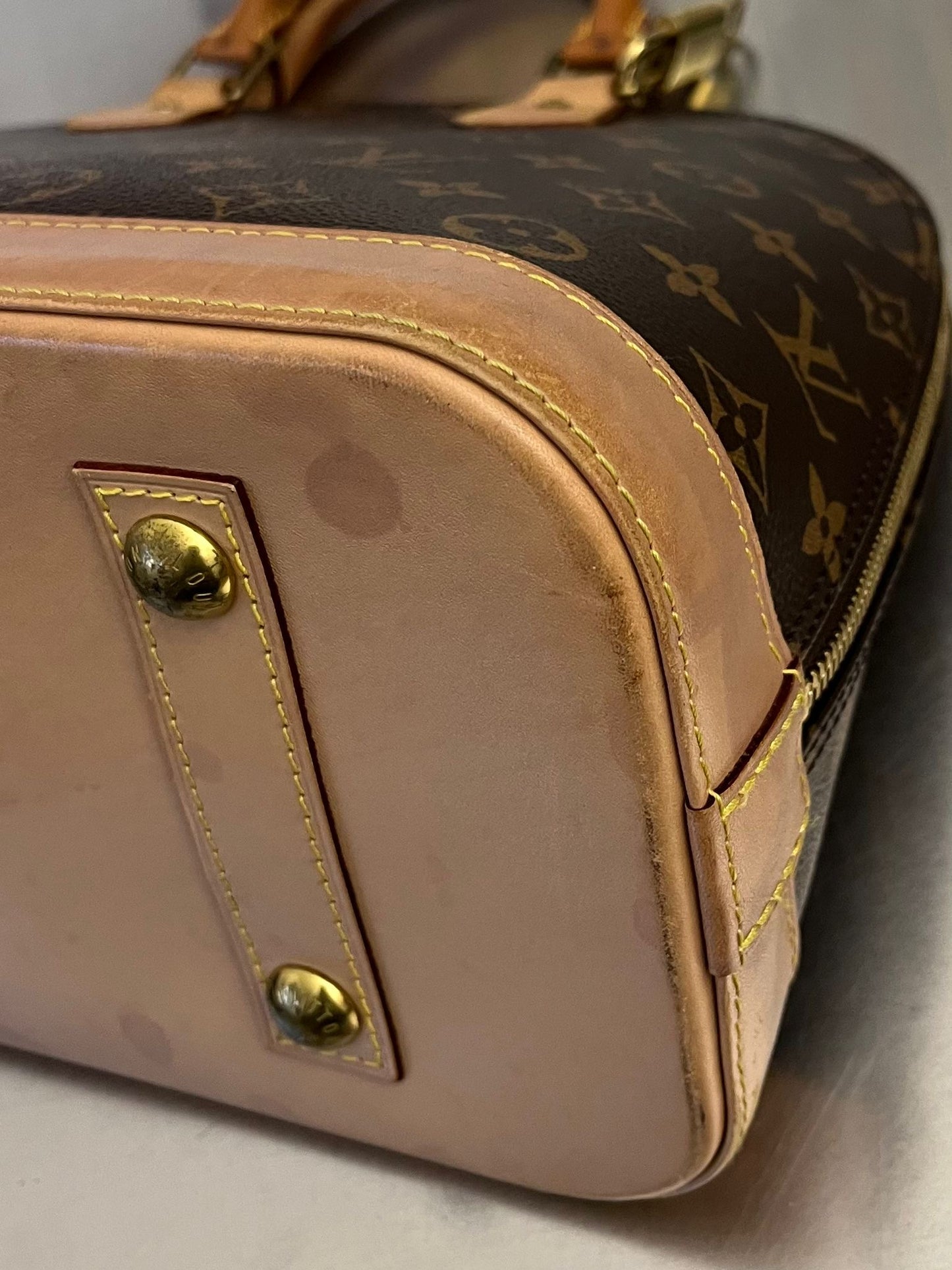 Louis Vuitton Alma PM
