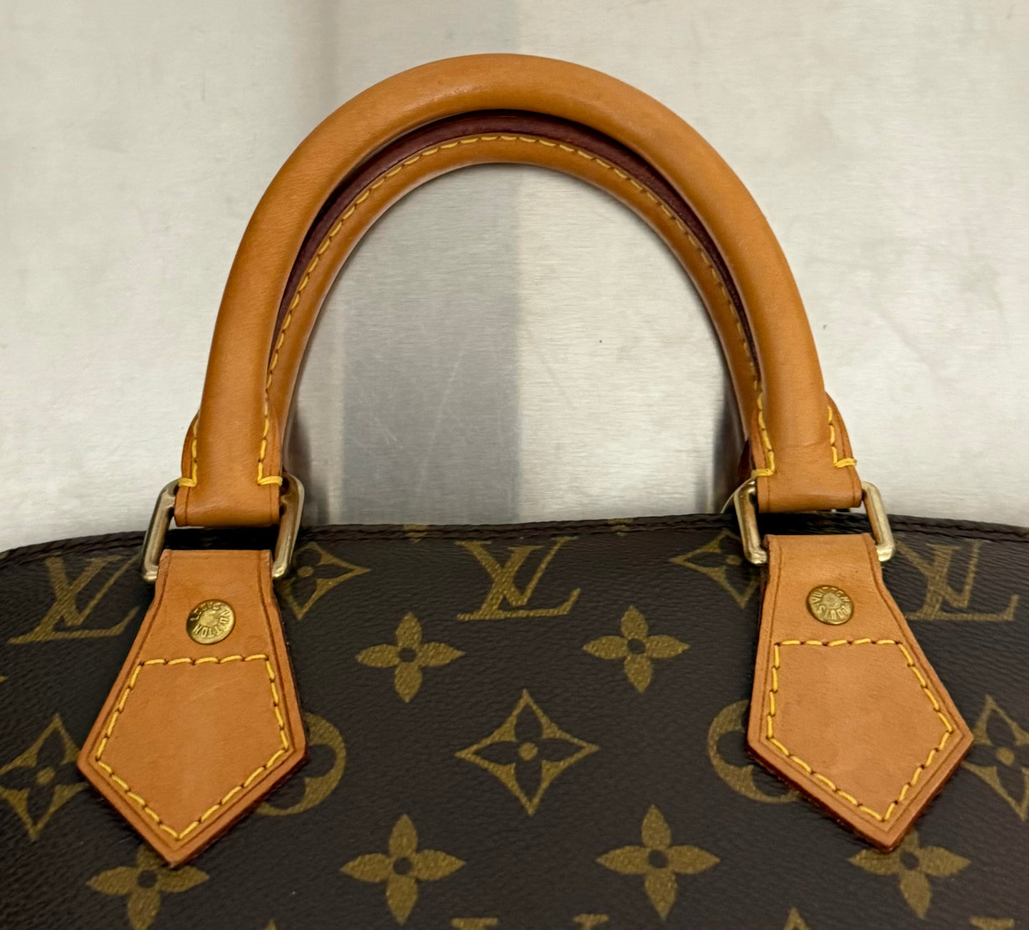 Louis Vuitton Alma PM