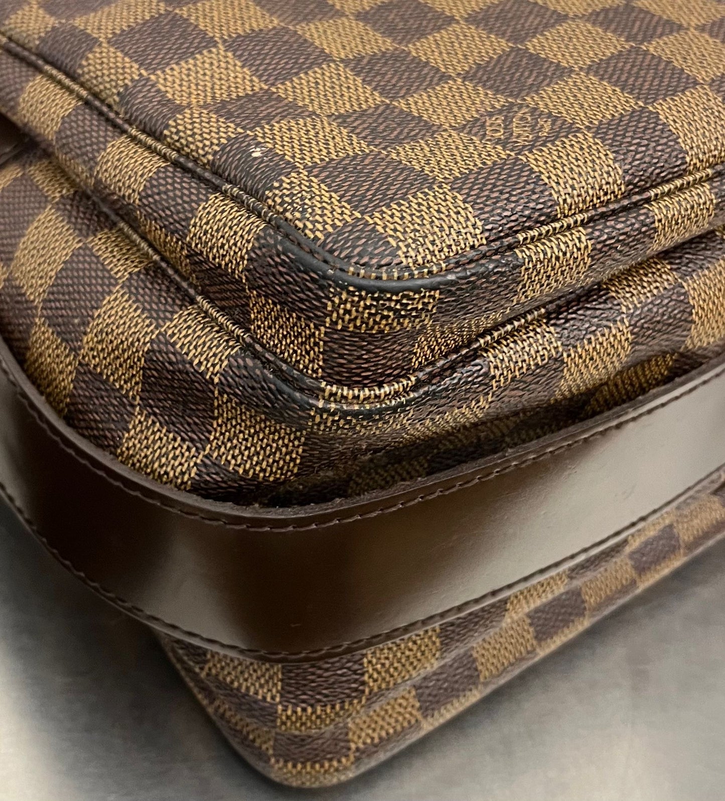 Louis Vuitton Naviglio Messenger