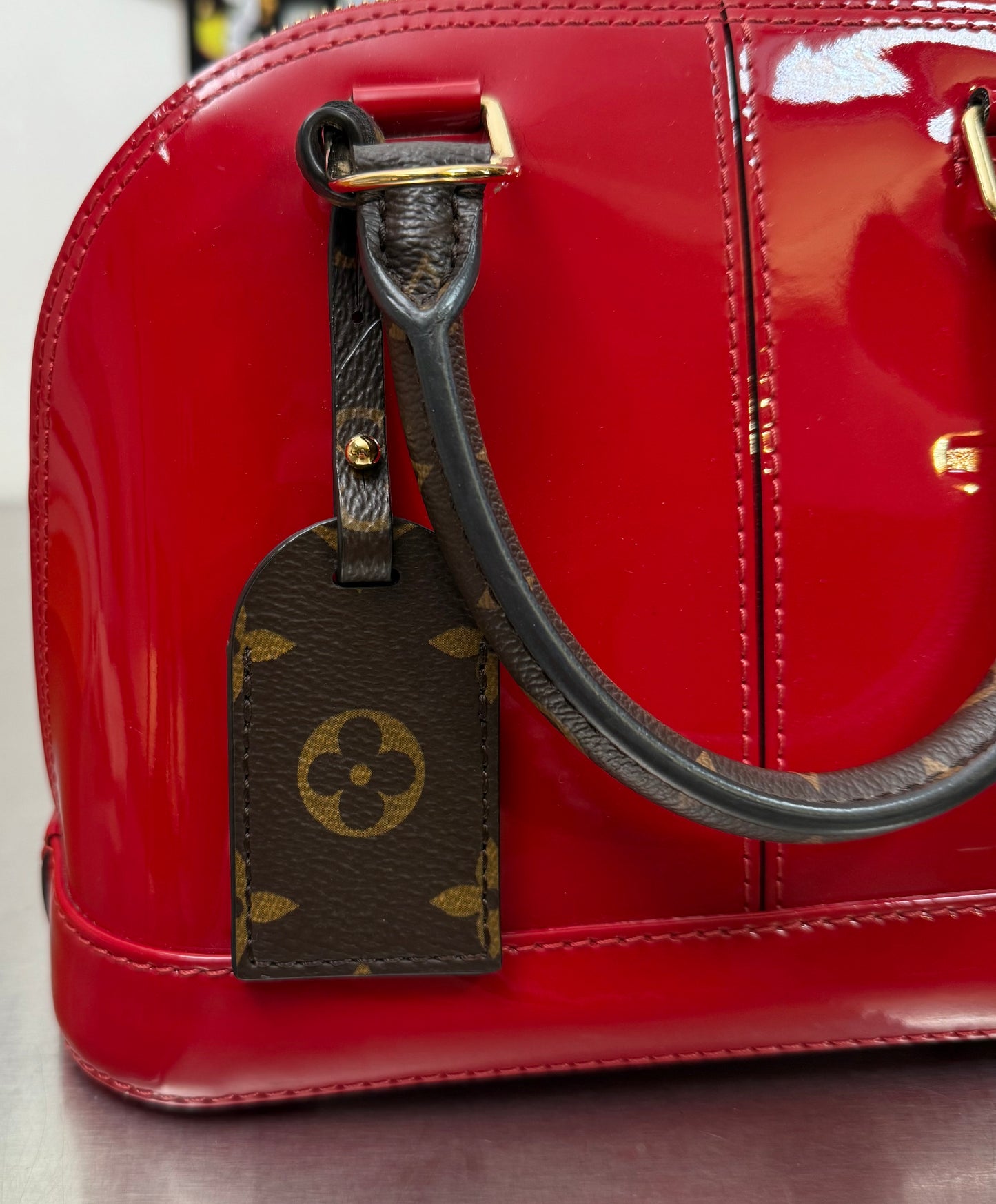 Louis Vuitton Alma BB Vernis Miroir Rot