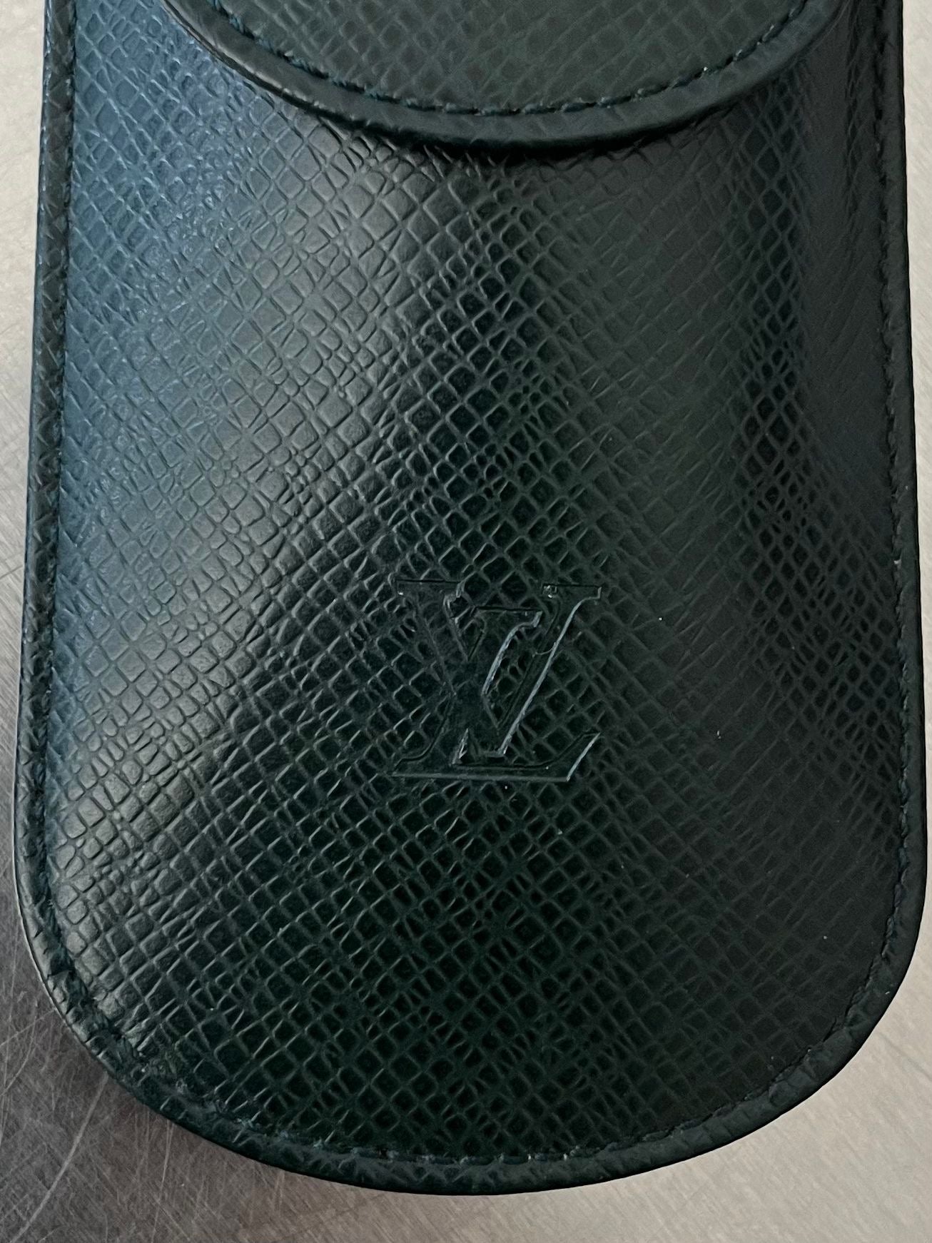 Louis Vuitton Stift-Etui Taiga