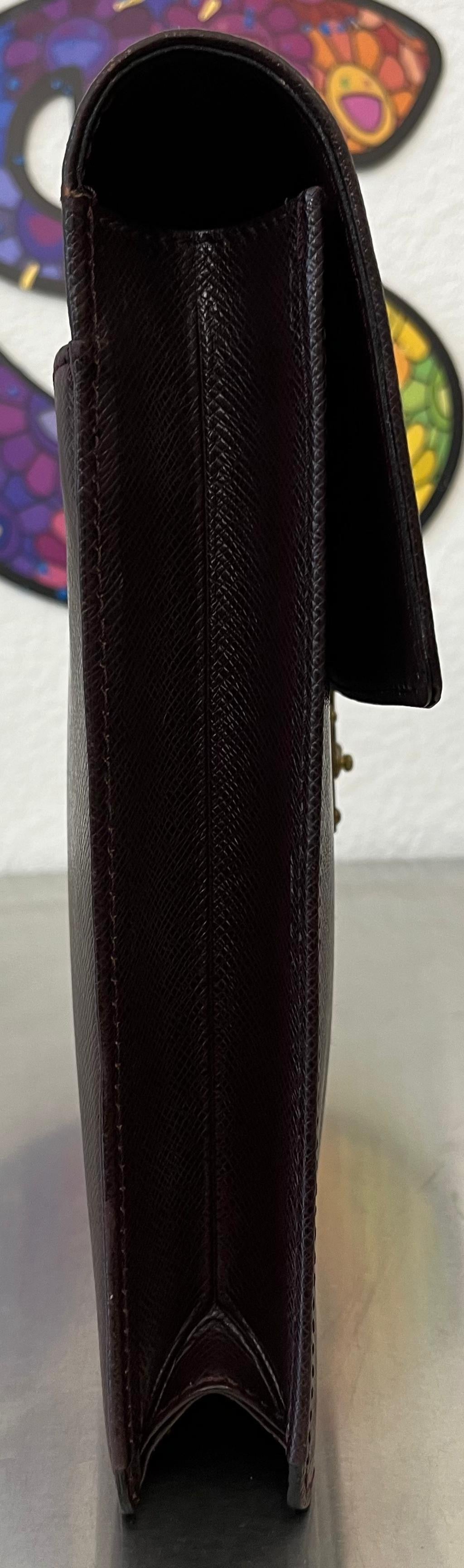 Louis Vuitton Serviette Kourad