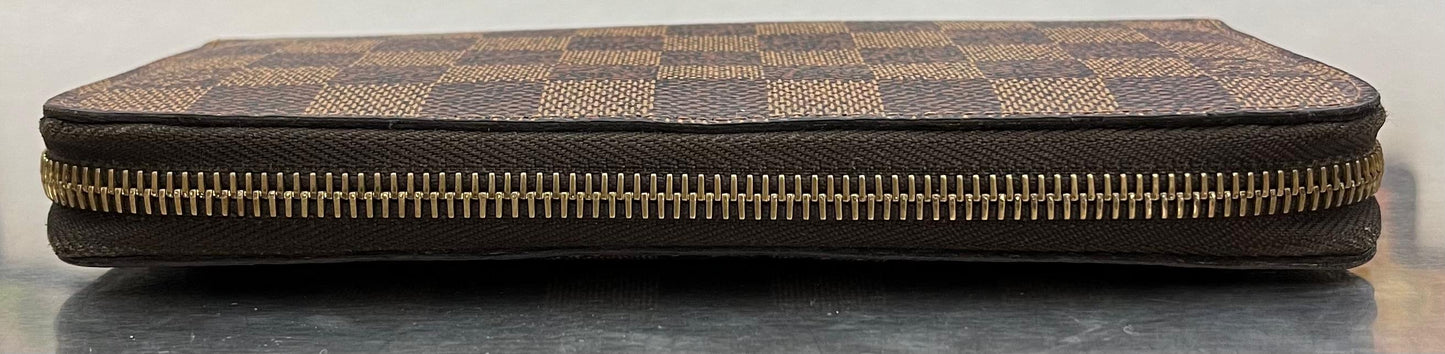 Louis Vuitton Zippy Damier