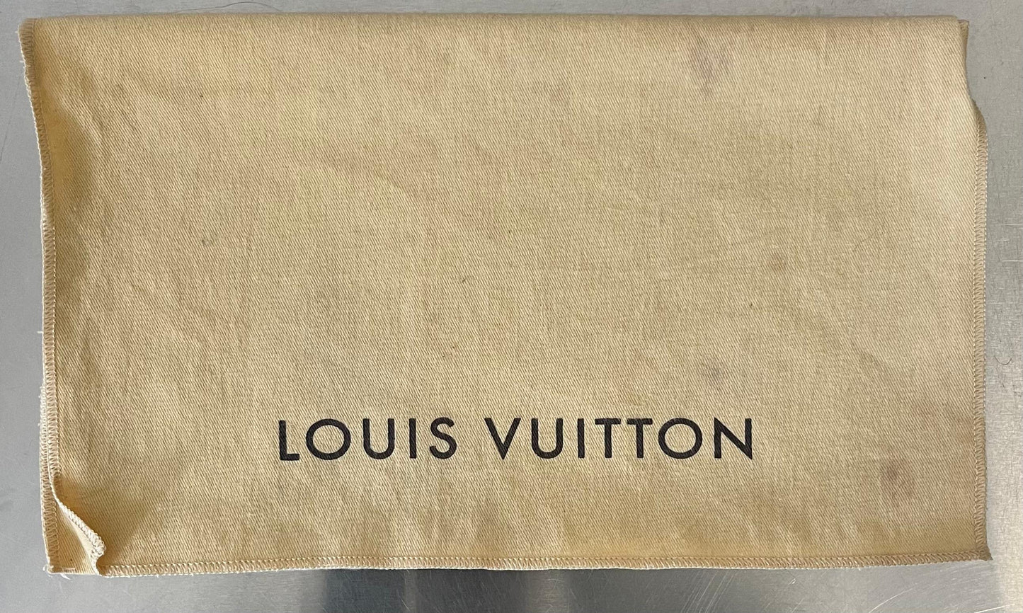 Louis Vuitton Utility Monogram Eclipse