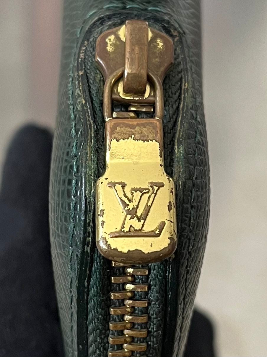 Louis Vuitton Atoll Organizer Taiga (Dunkelgrün)