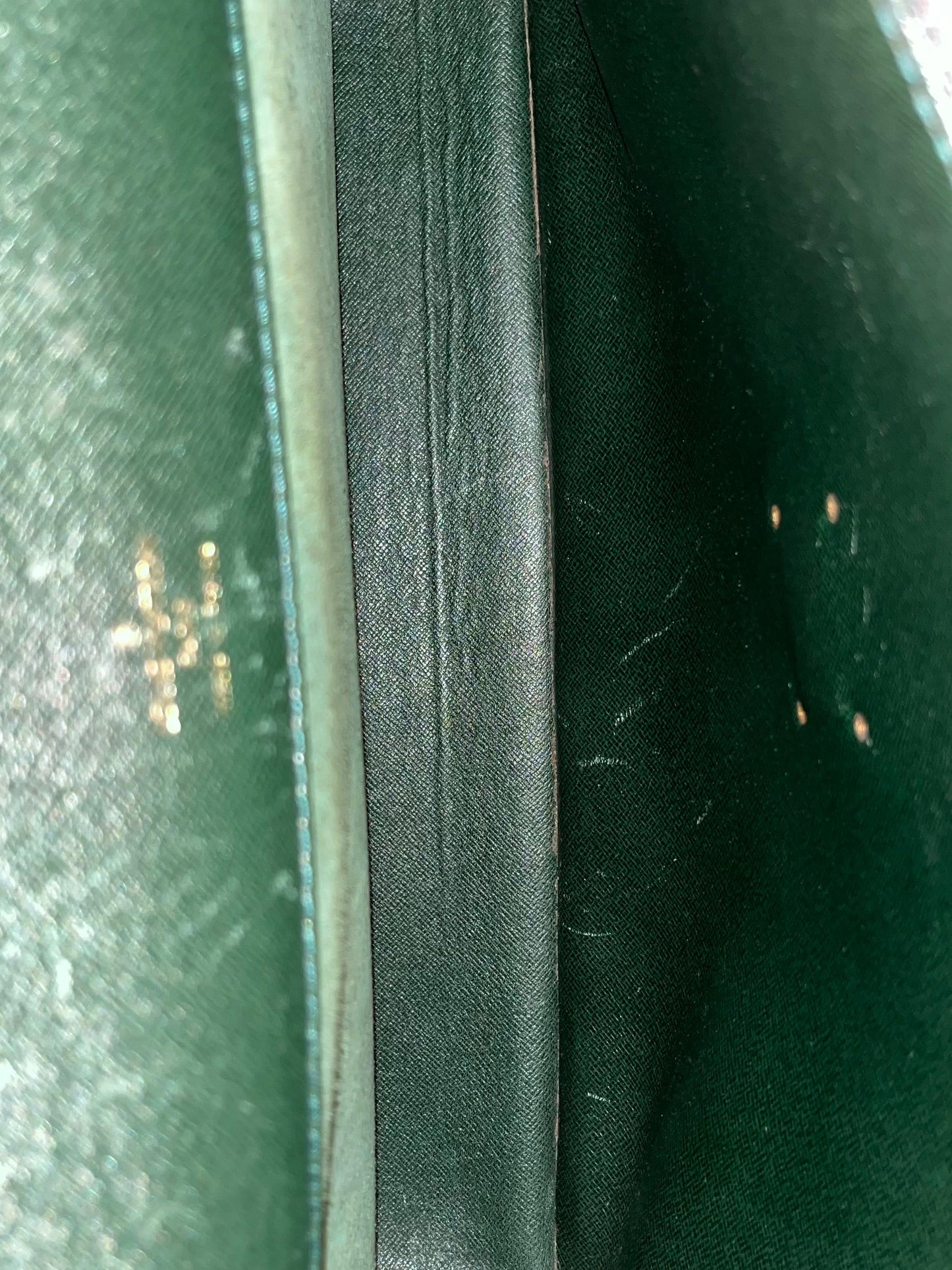 Louis Vuitton Serviette Kourad (Dunkelgrün)