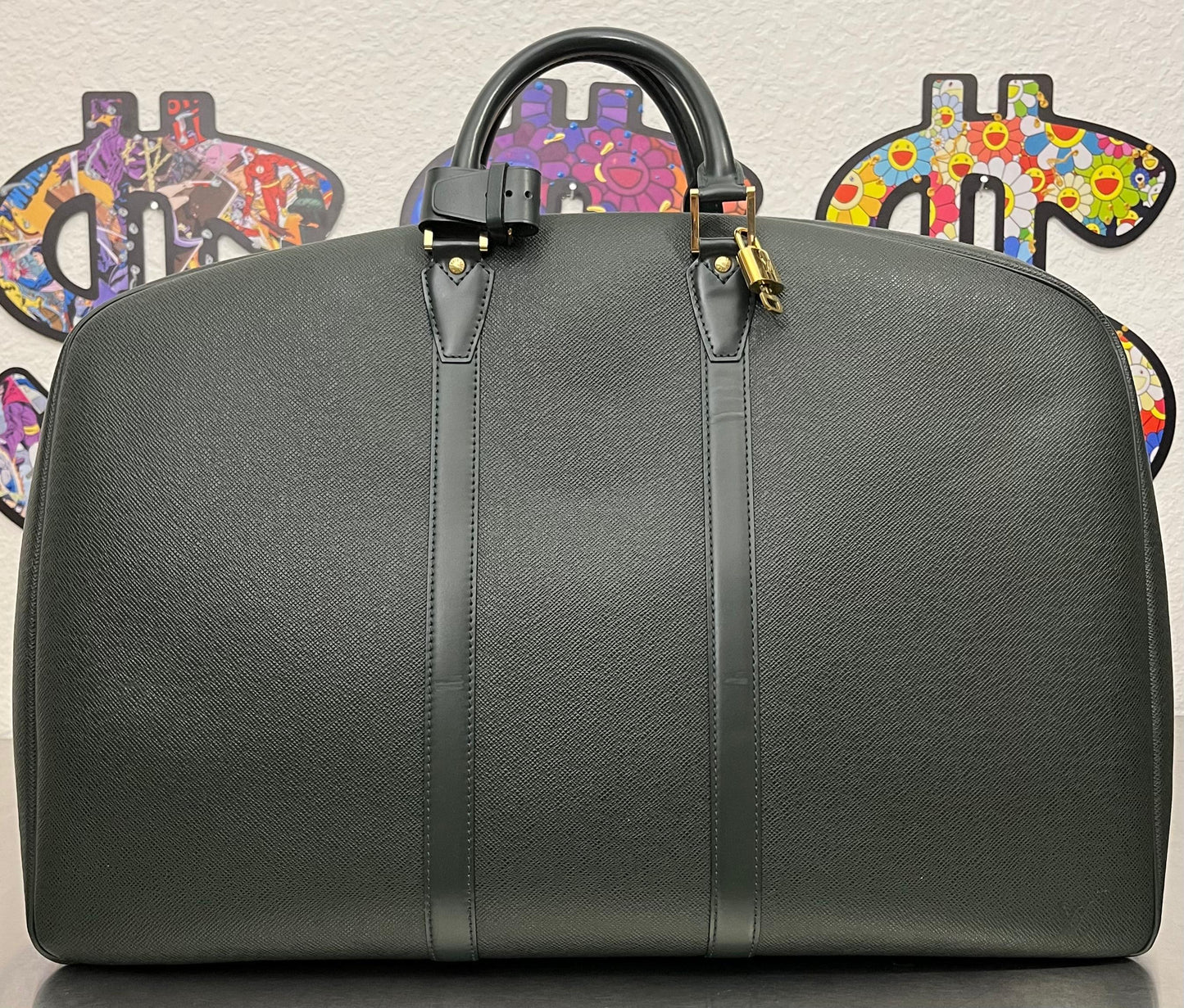 Louis Vuitton Helanga Taiga