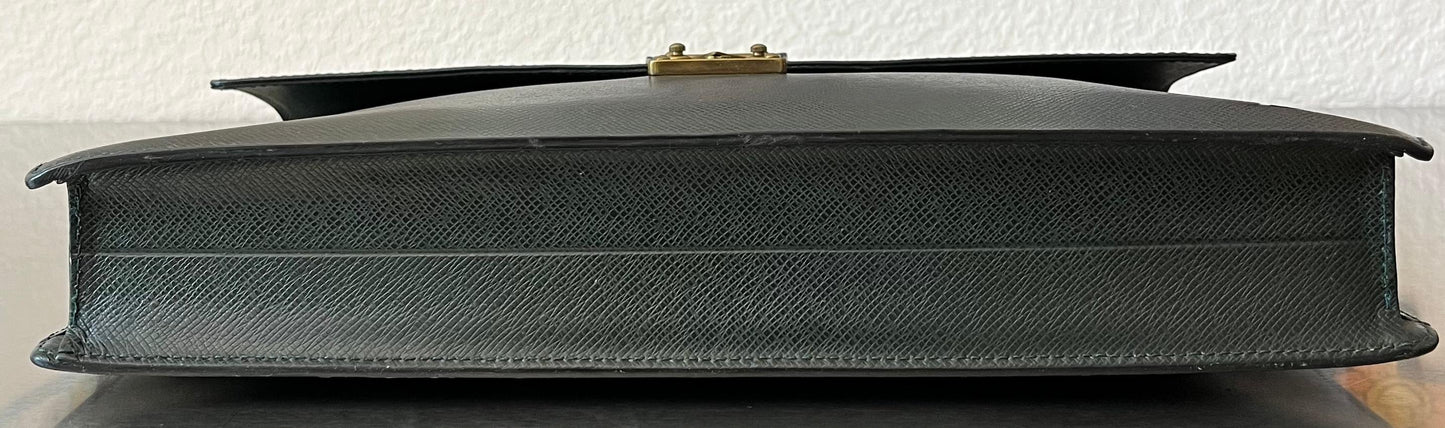 Louis Vuitton Serviette Kourad