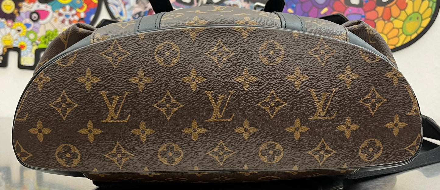 Louis Vuitton Christopher MM