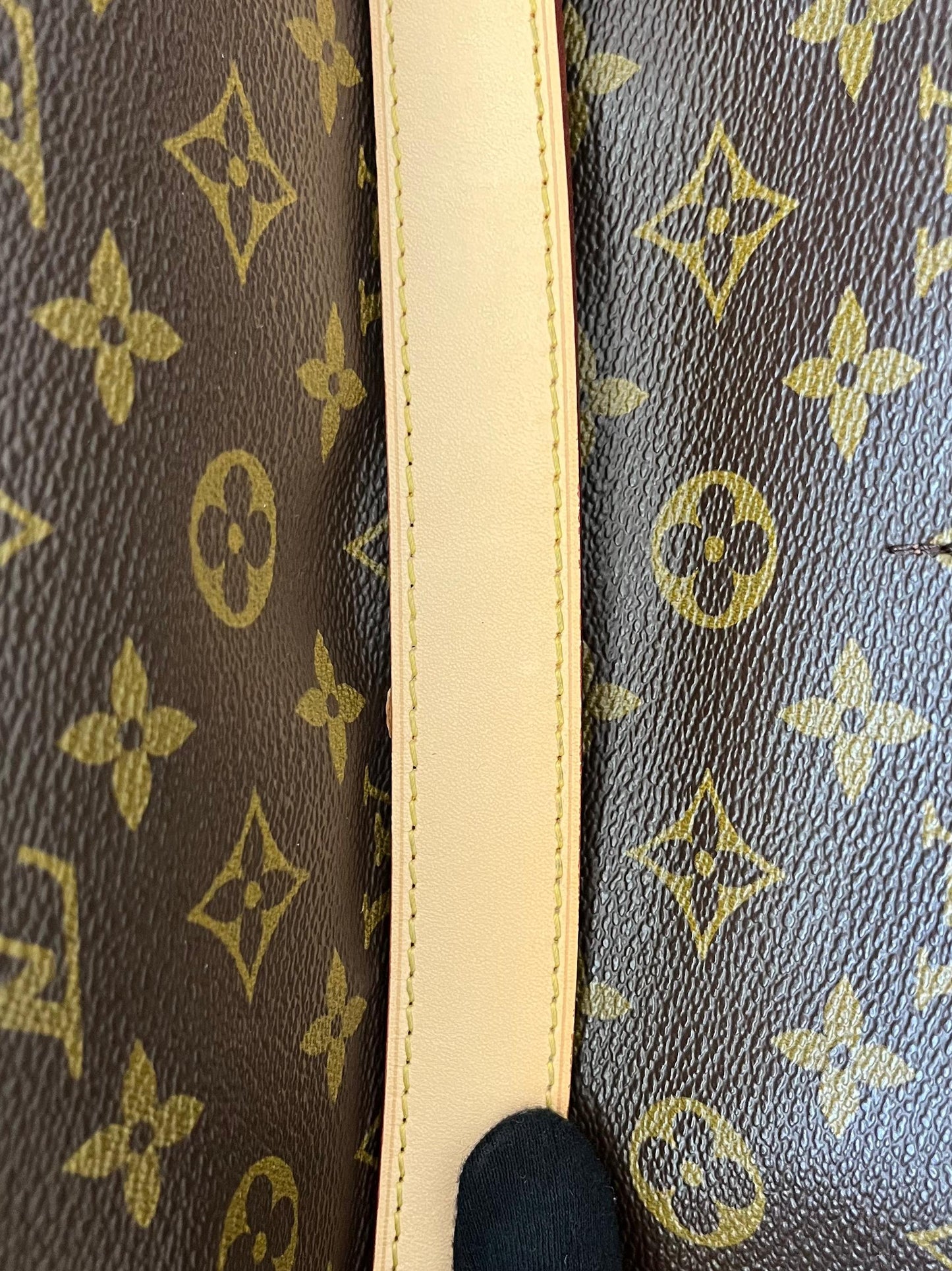 Louis Vuitton Saumur 35