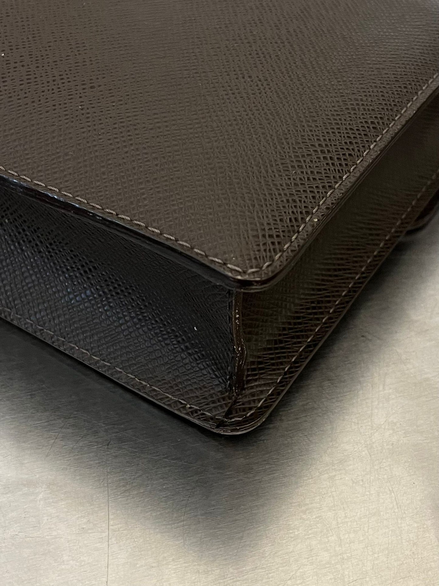 Louis Vuitton Belaia Taiga