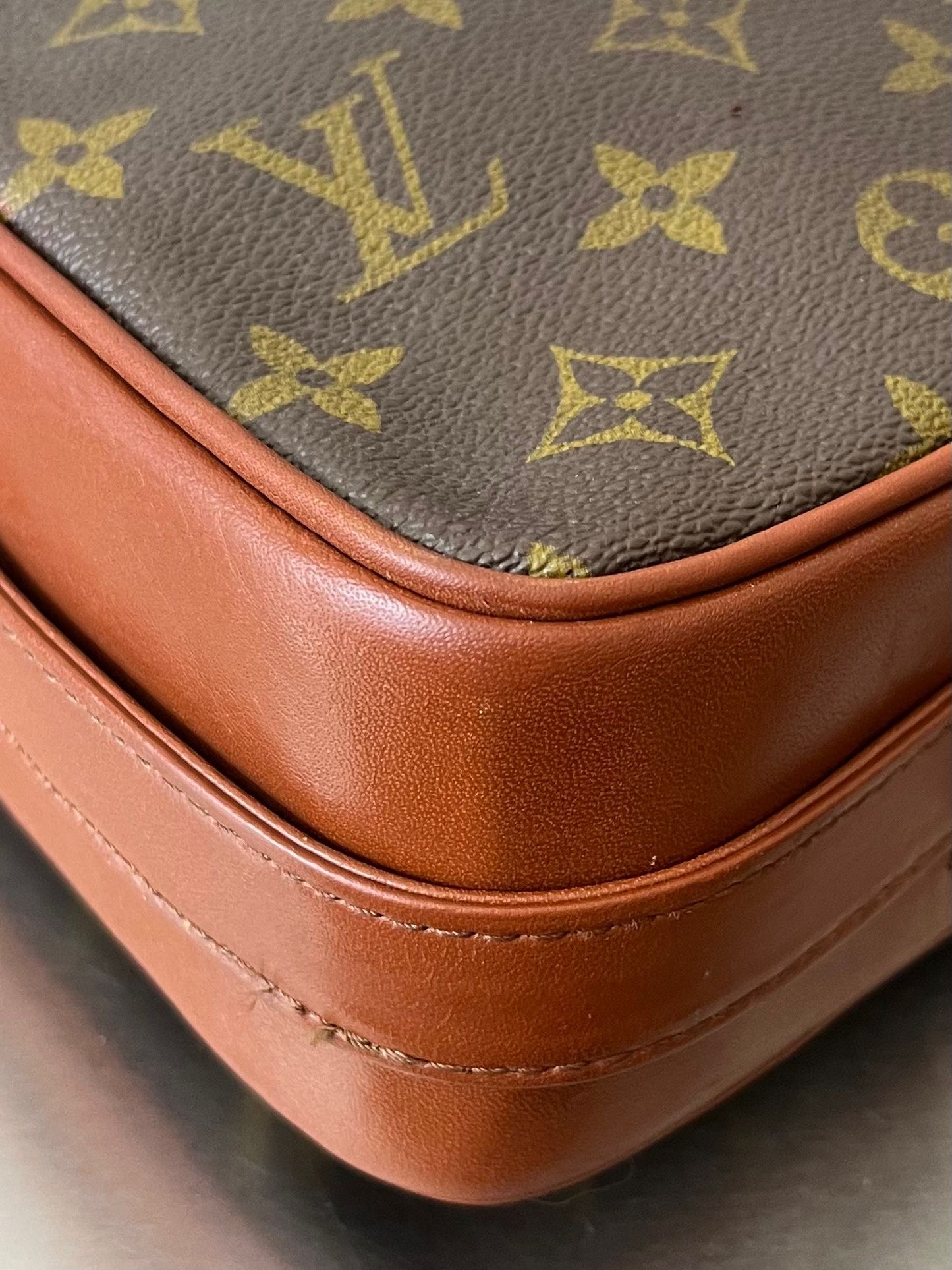 Louis Vuitton Sac Bandouliere Monogram