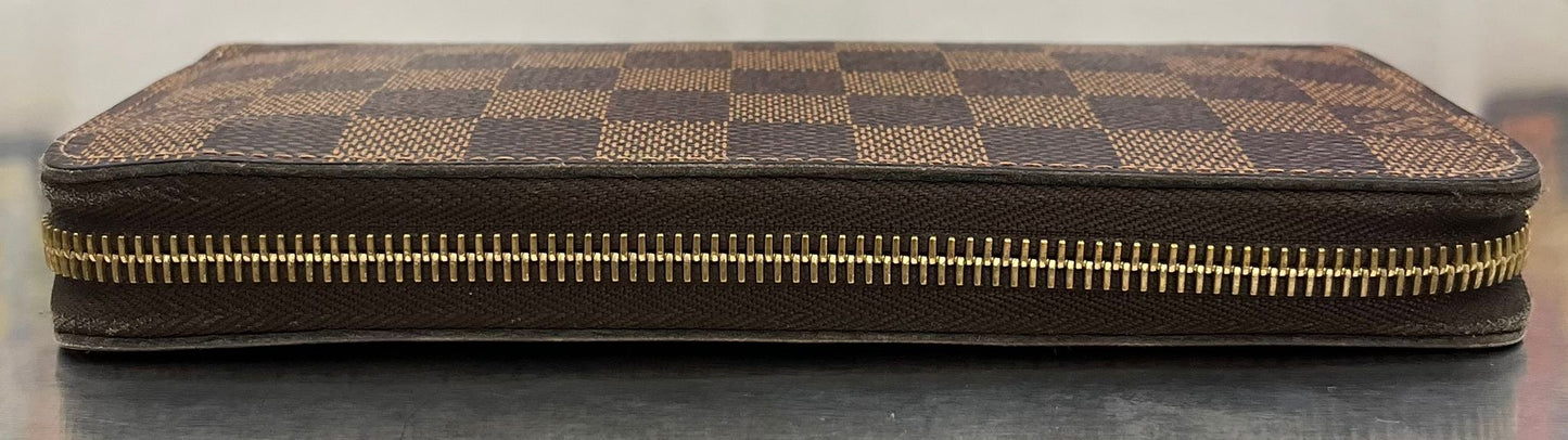 Louis Vuitton Zippy Damier