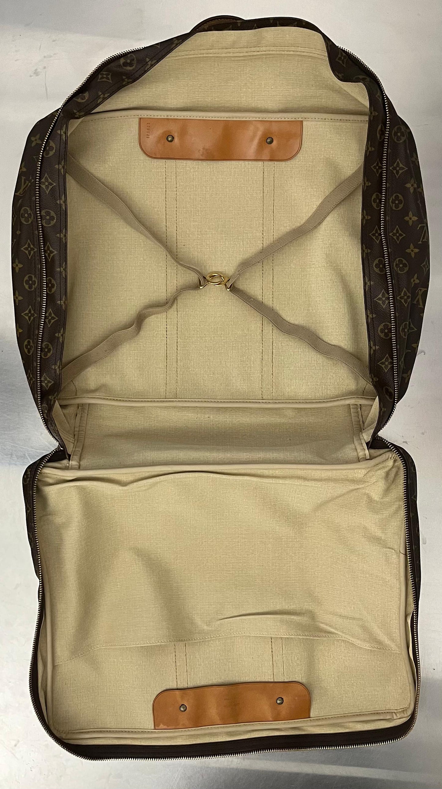 Louis Vuitton Sirius 50