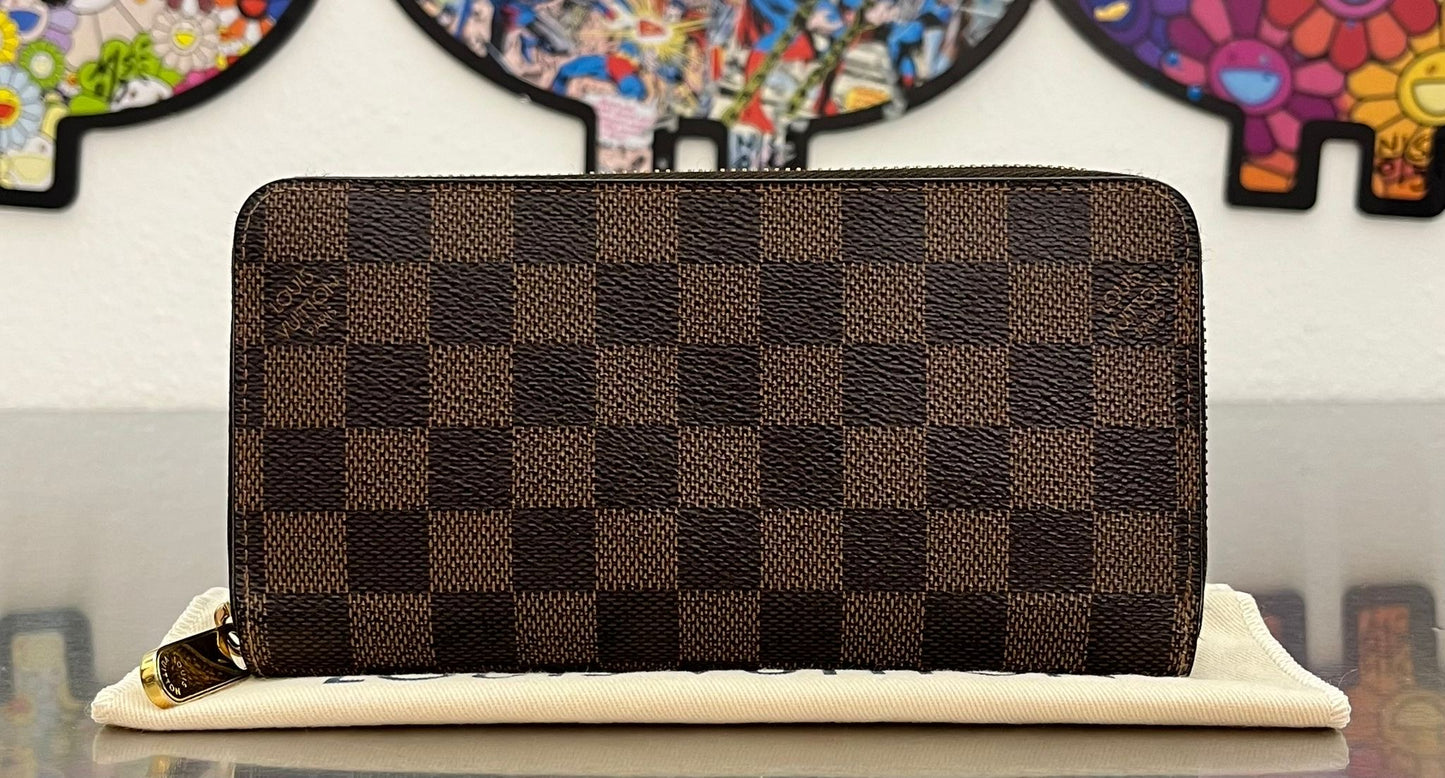 Louis Vuitton Zippy Damier