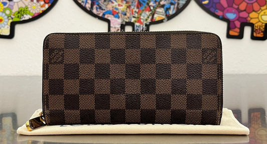 Louis Vuitton Zippy Damier