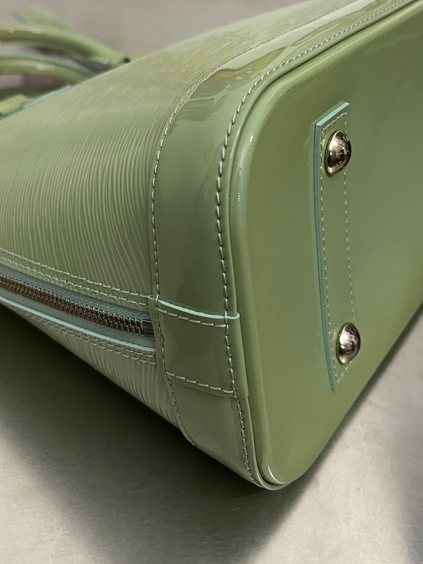 Louis Vuitton Alma PM Epi Electric
