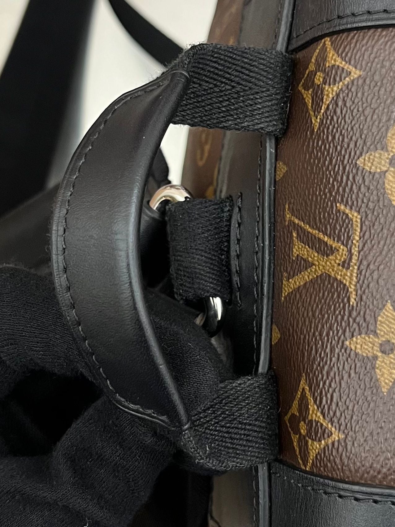Louis Vuitton Christopher MM
