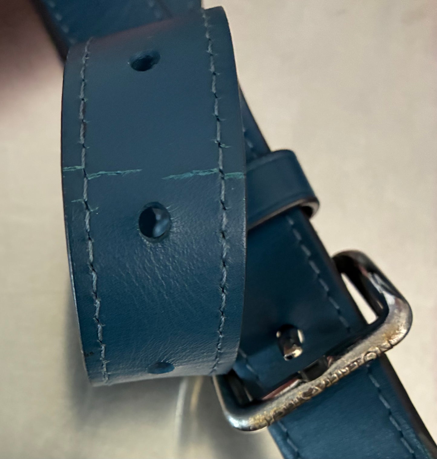 Louis Vuitton Porte Documents Jour Epi