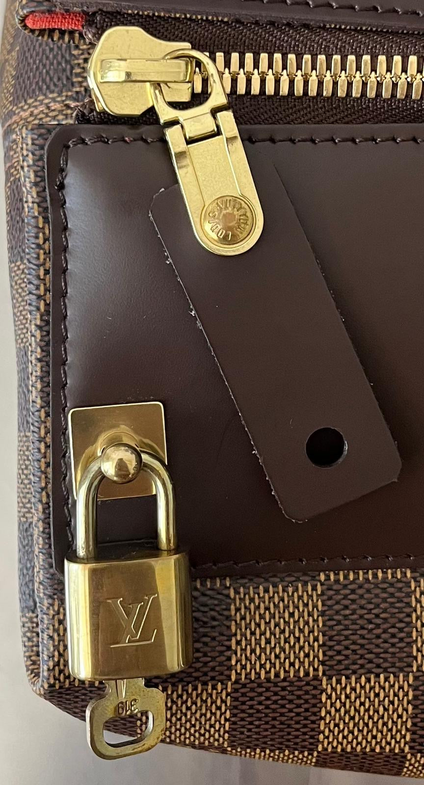 Louis Vuitton Greenwich PM