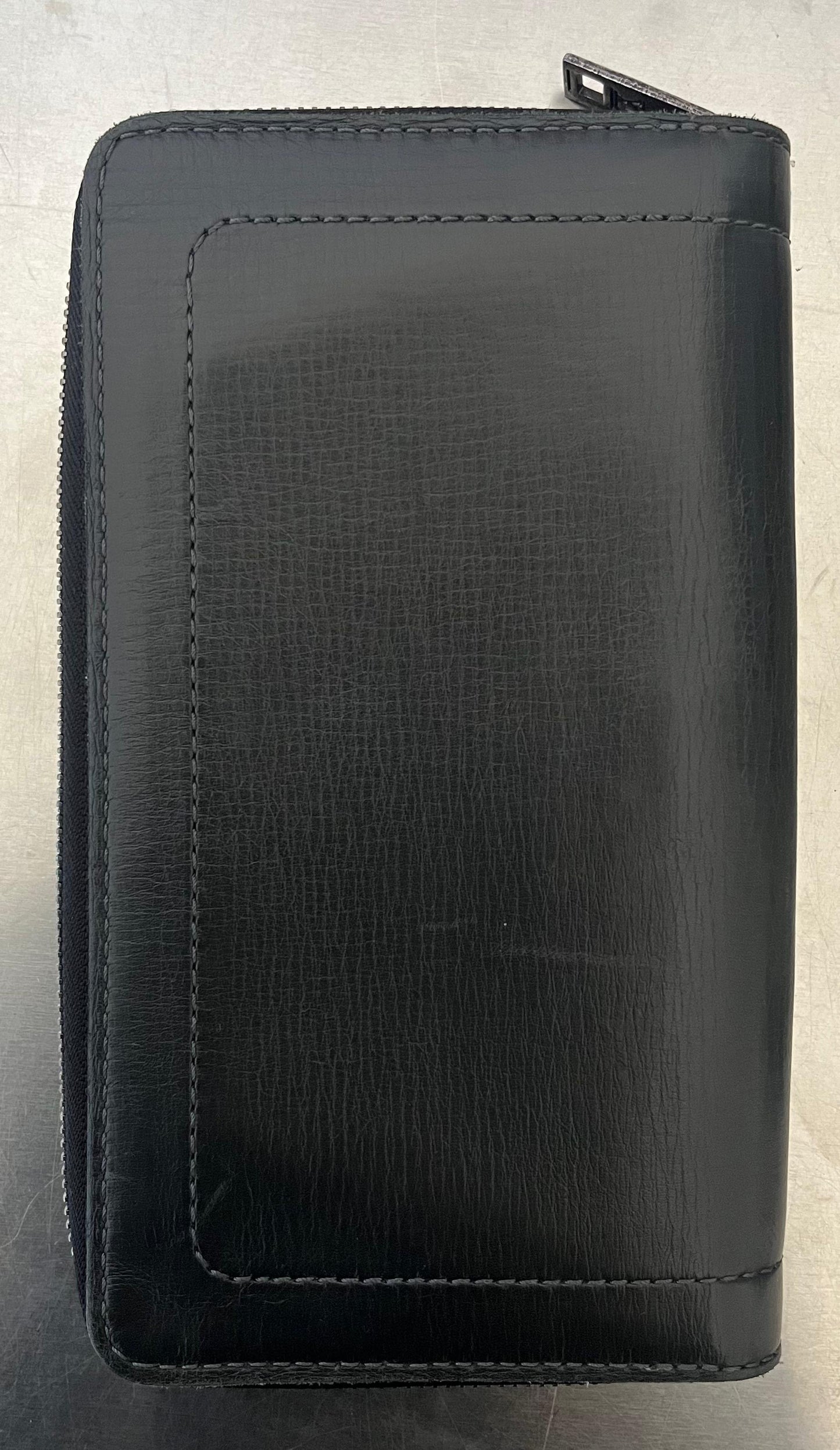 Louis Vuitton Zippy Organizer Utha