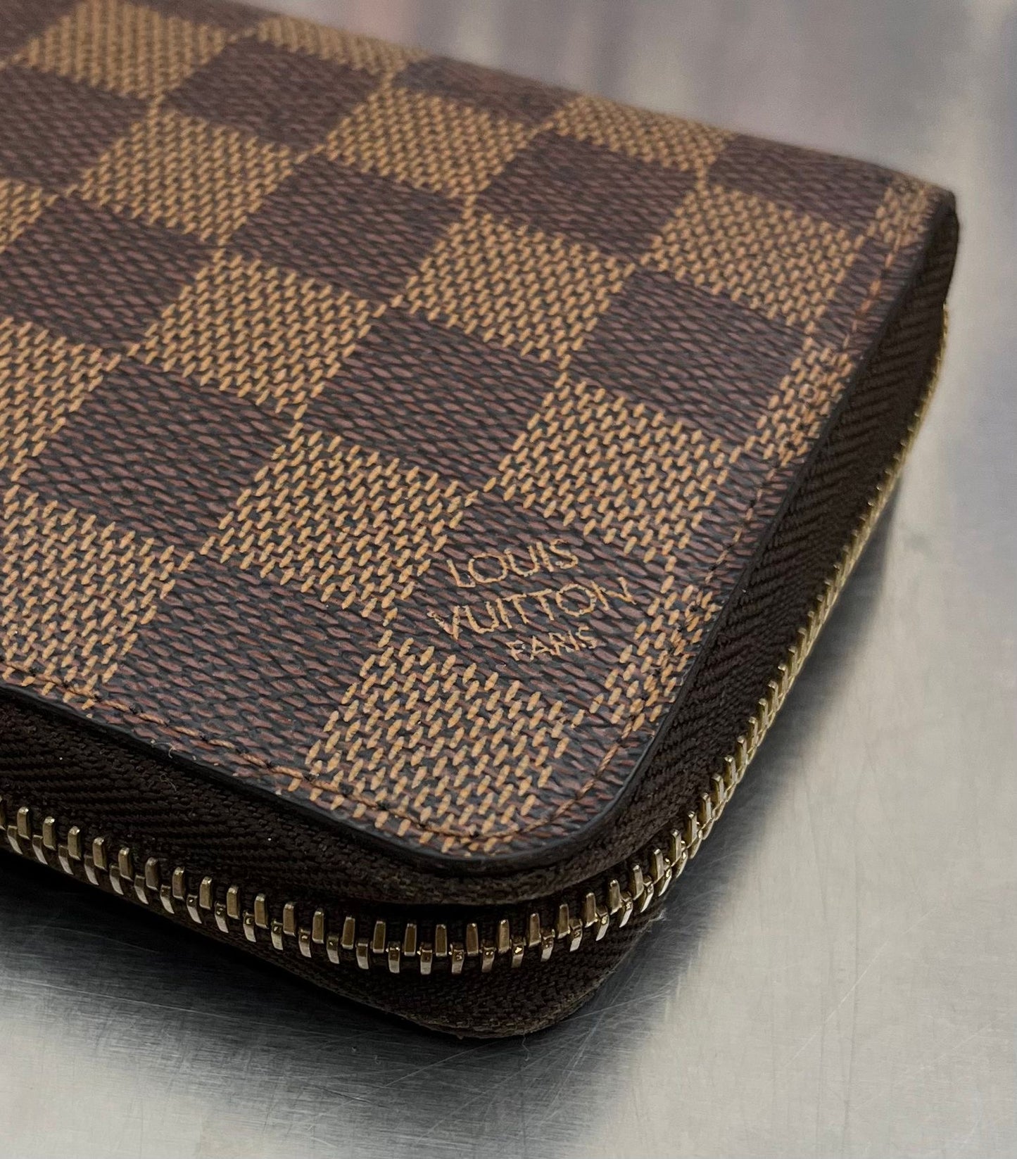 Louis Vuitton Zippy Damier