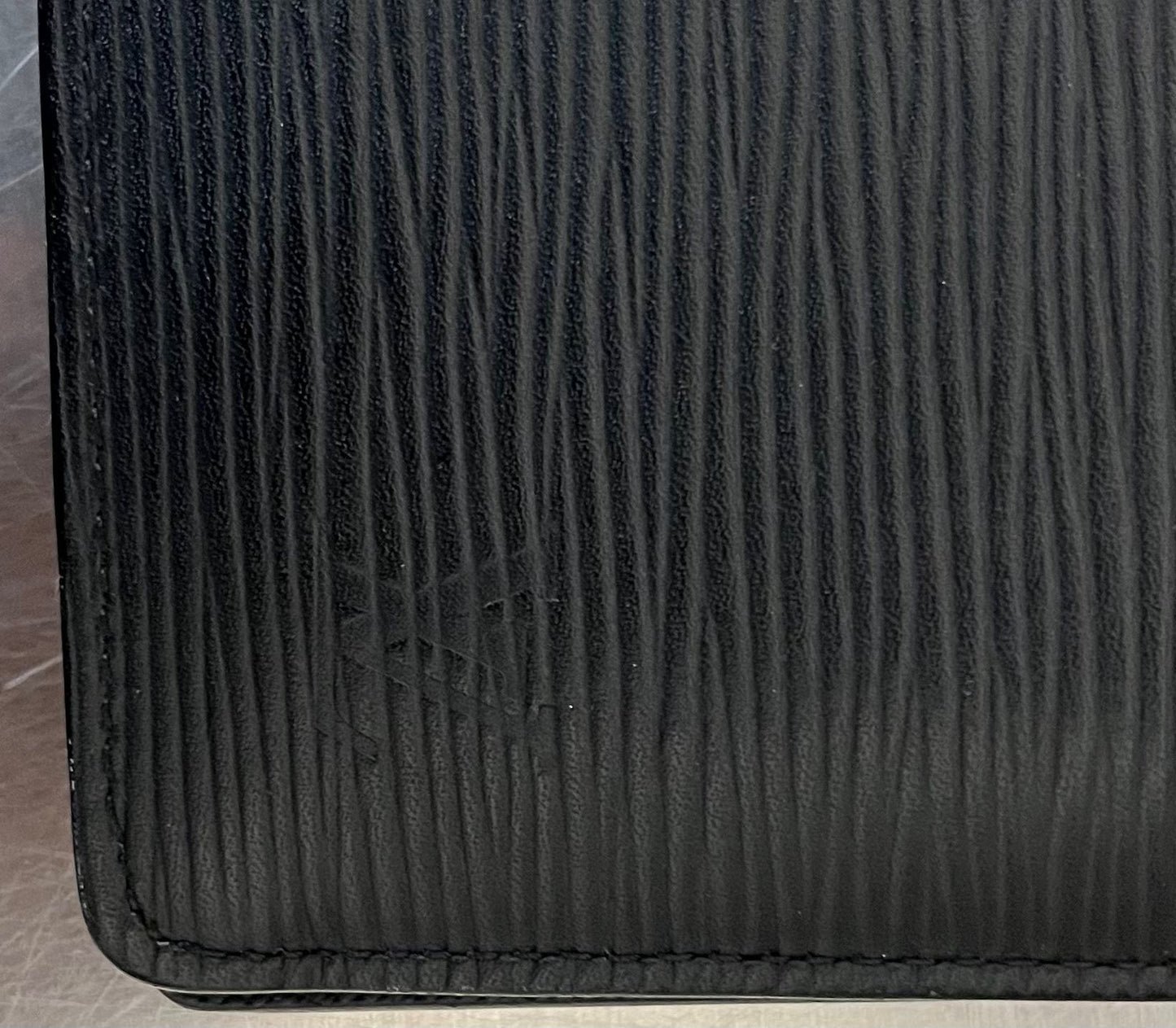 Louis Vuitton Brazza Epi