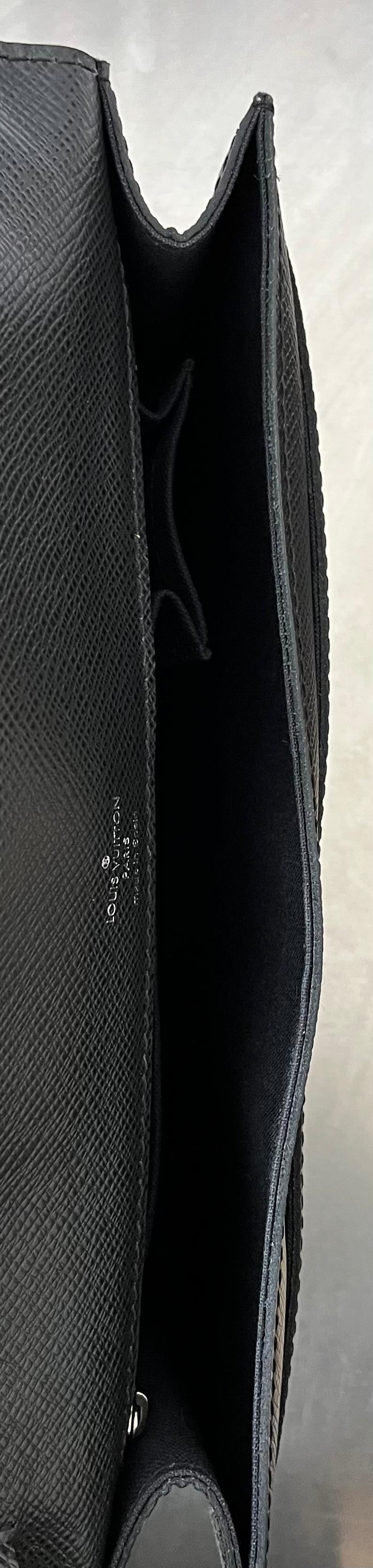 Louis Vuitton Belaia Taiga