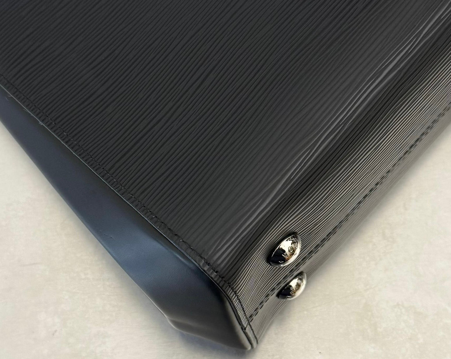 Louis Vuitton Cluny MM Epi