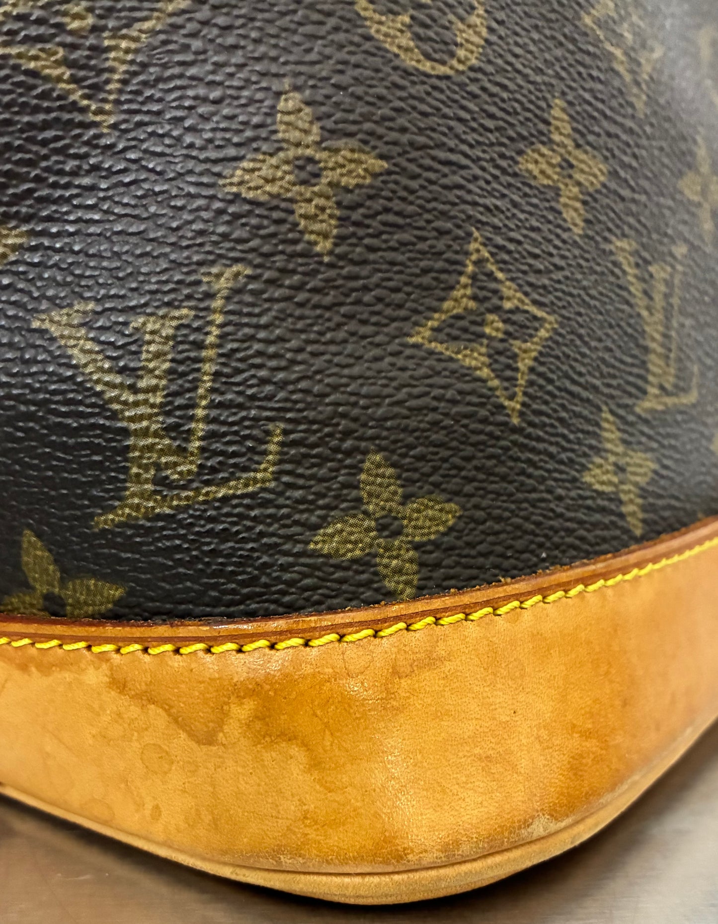 Louis Vuitton Alma PM