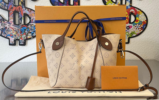 Louis Vuitton Hina PM
