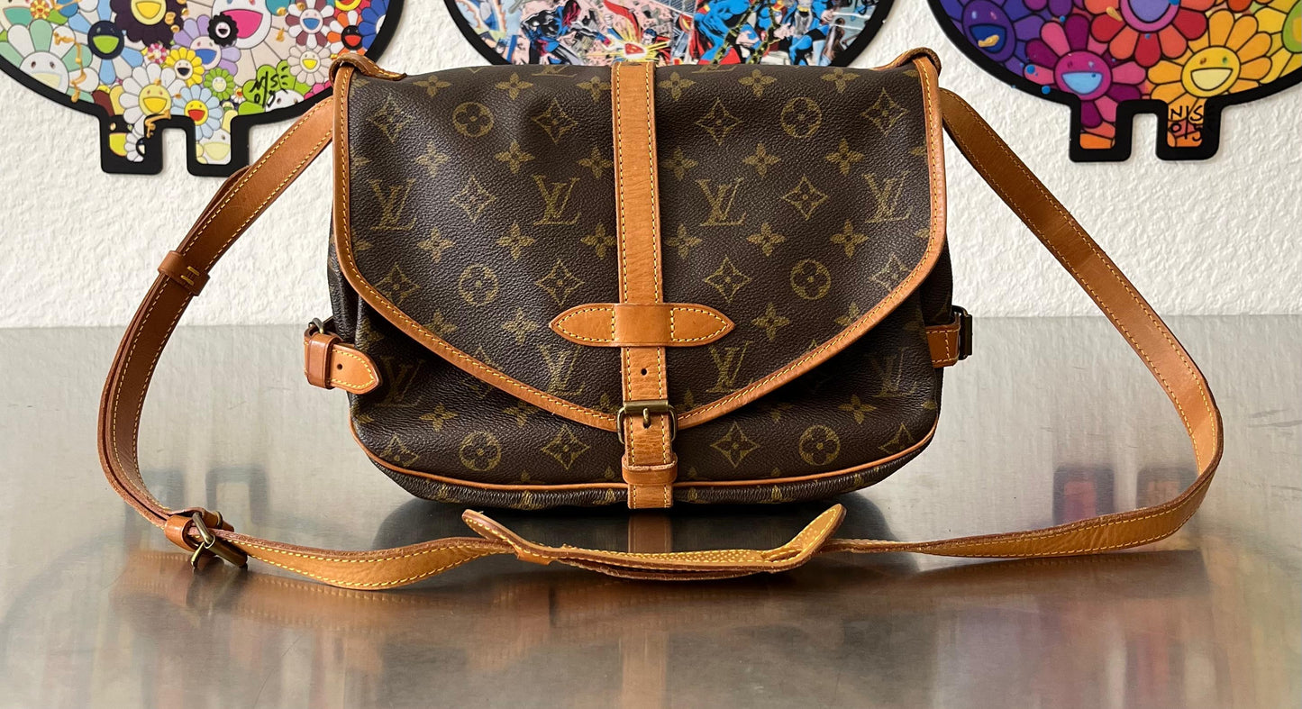Louis Vuitton Saumur 30