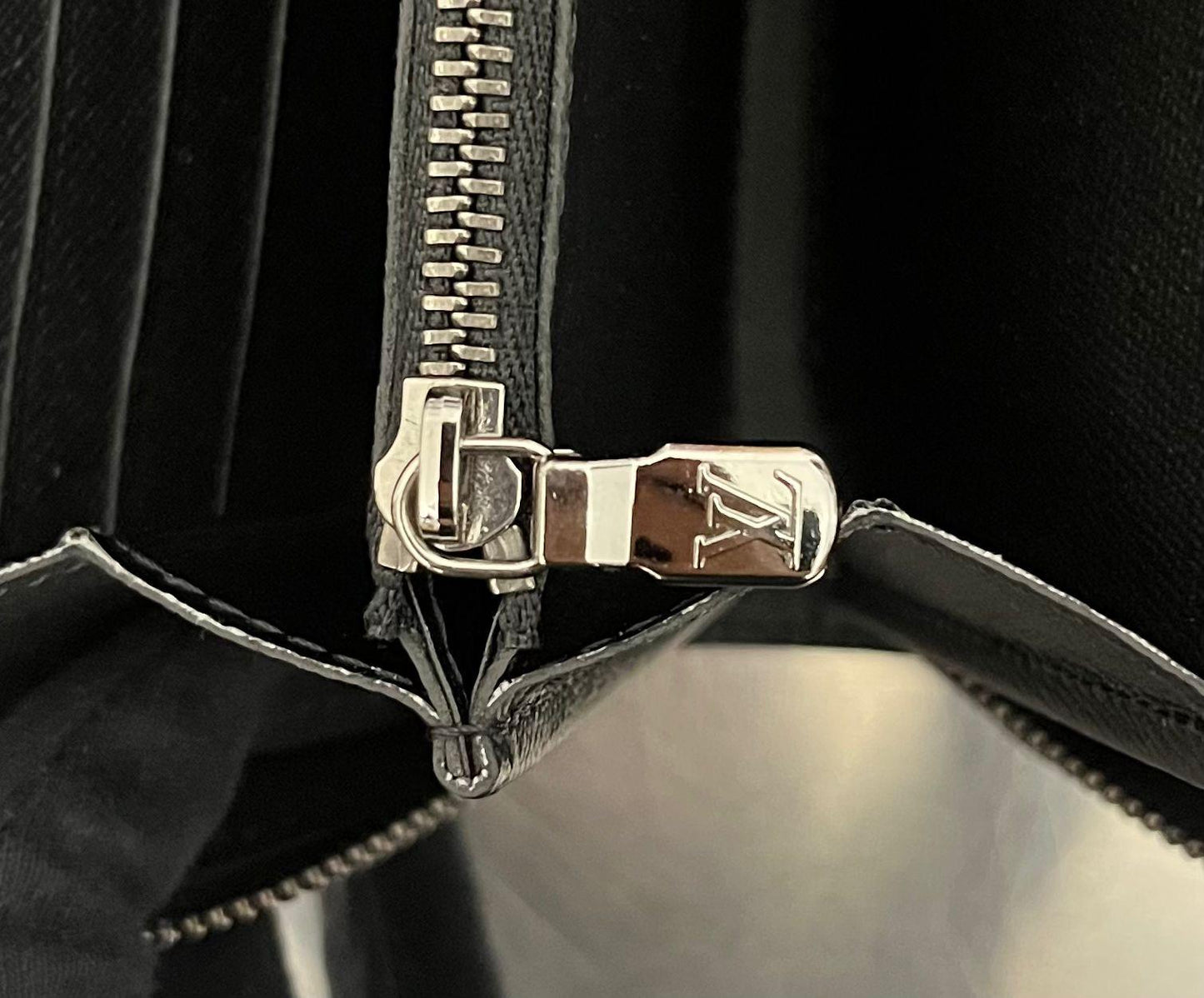 Louis Vuitton Zippy XL Monogram Eclipse