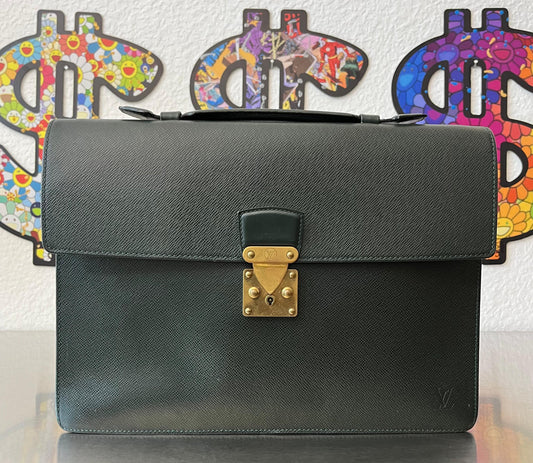 Louis Vuitton Serviette Kourad