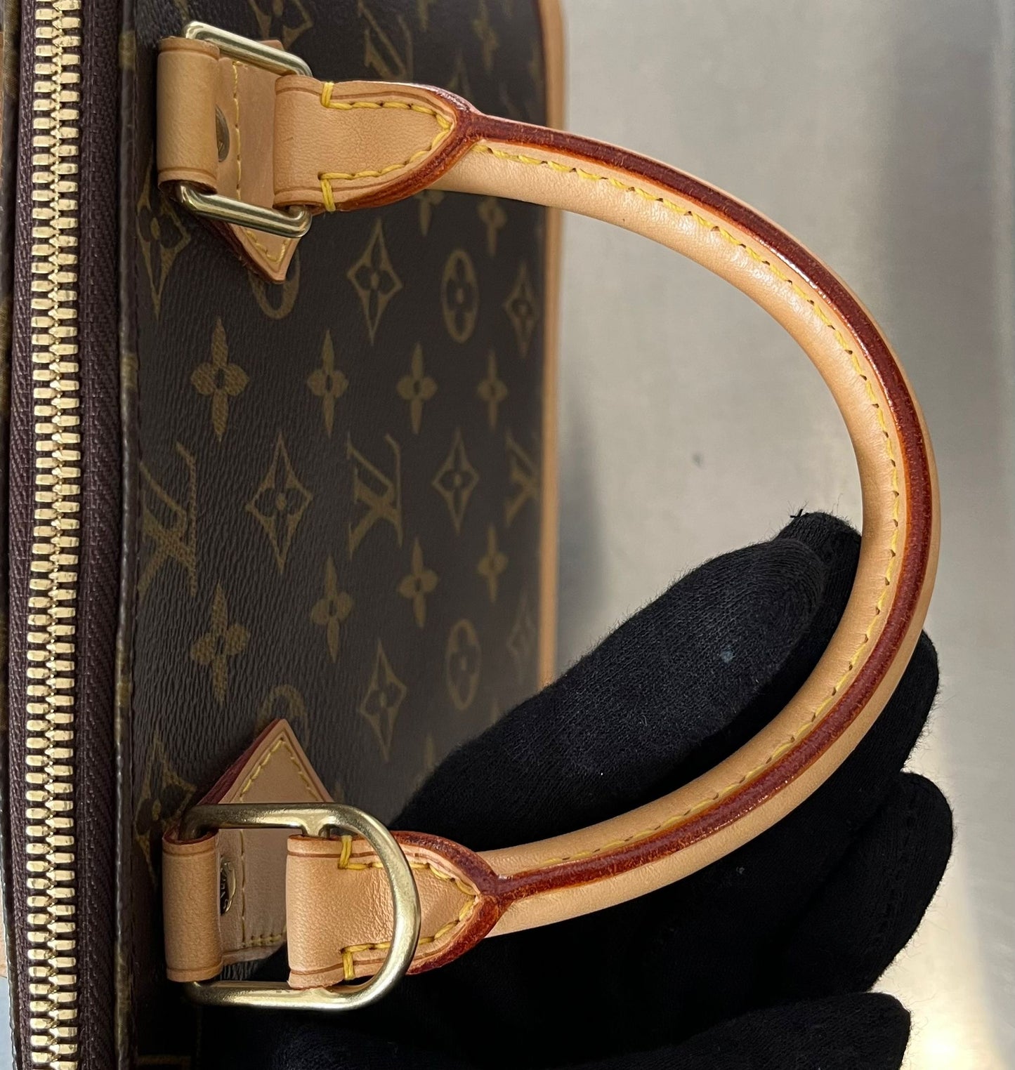 Louis Vuitton Alma PM