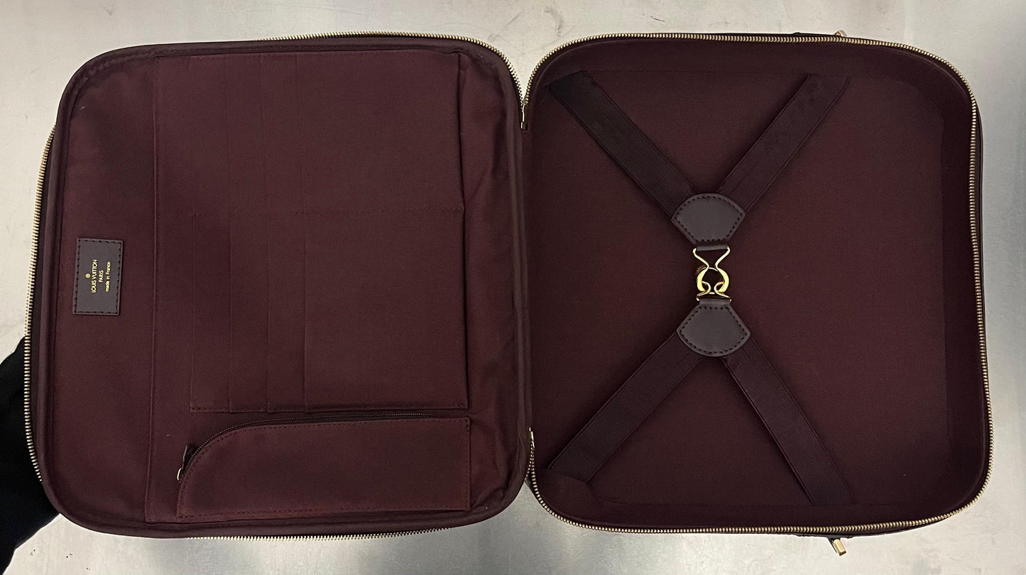 Louis Vuitton Porte Ordinateur Toura Taiga