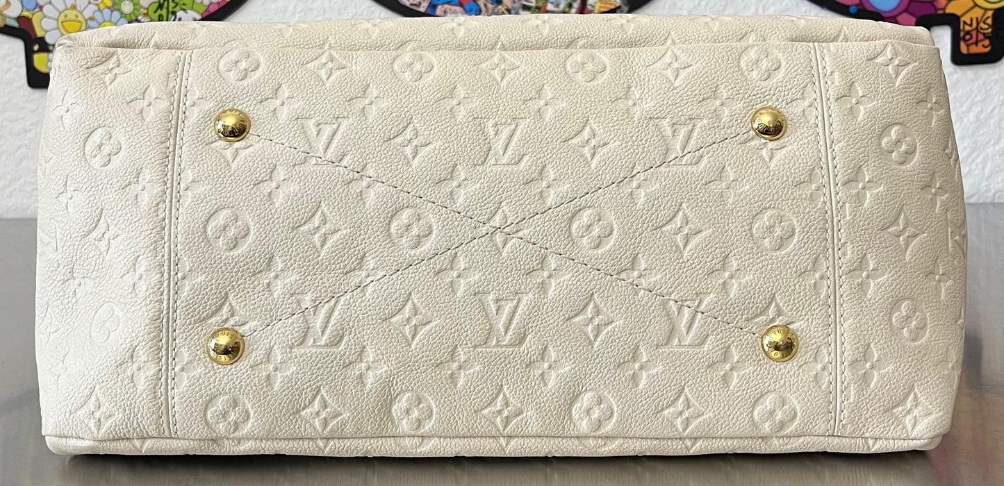 Louis Vuitton Artsy MM
