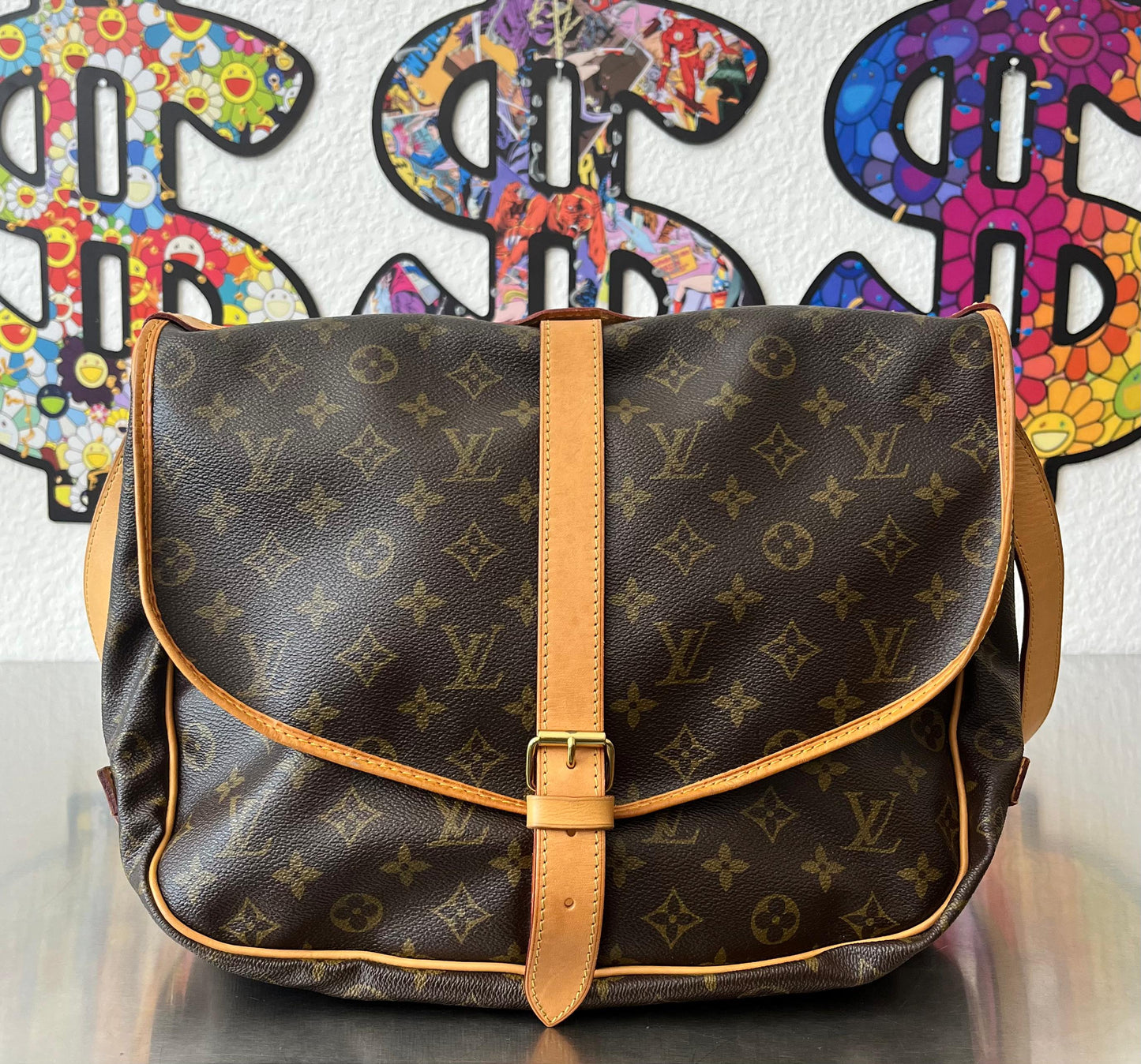 Louis Vuitton Saumur 35