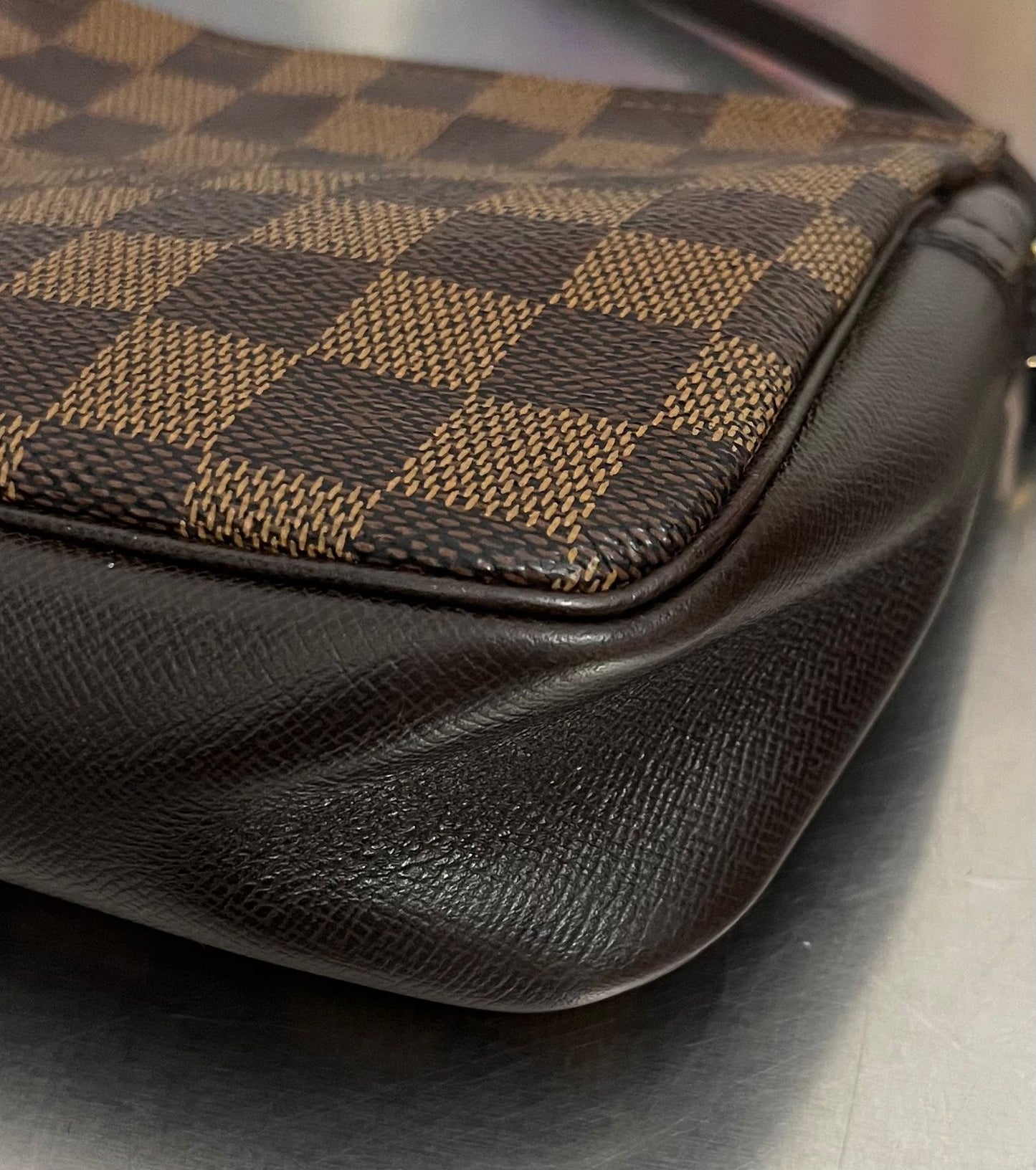 Louis Vuitton Trousse Make-up