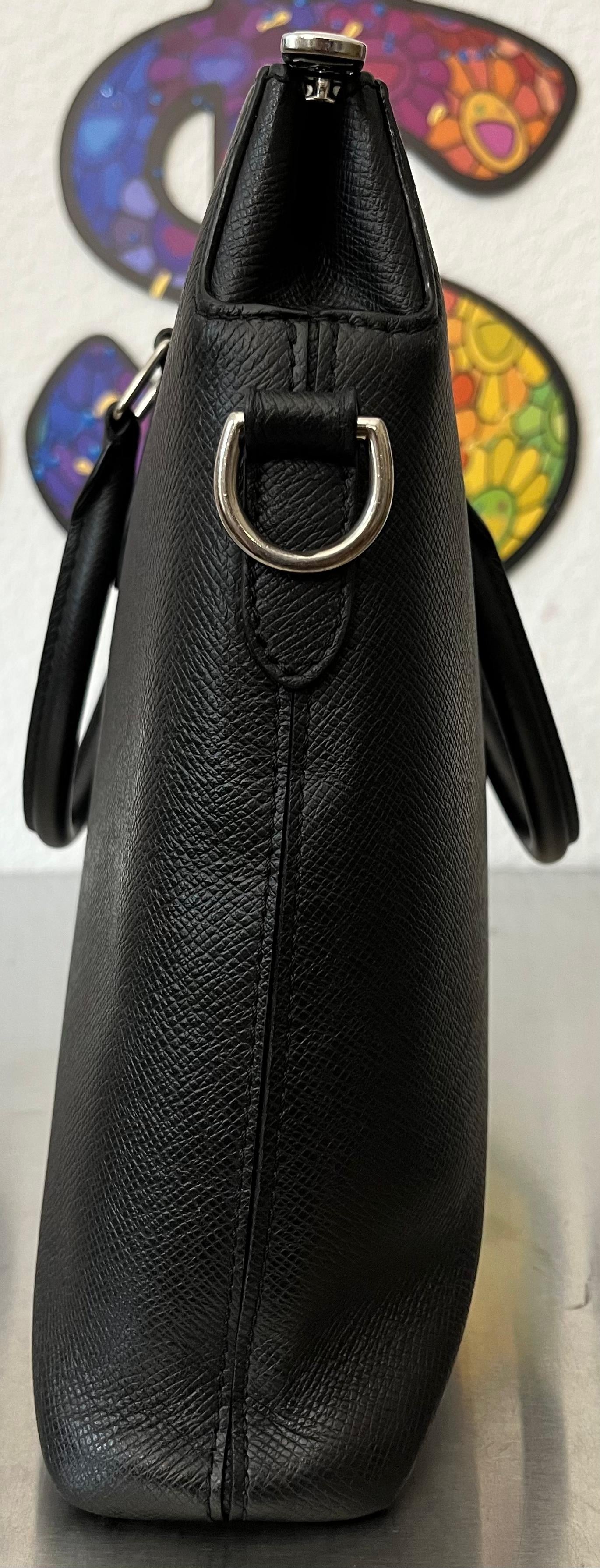 Louis Vuitton Anton