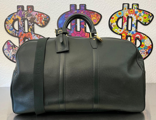 Louis Vuitton Kendall GM Taiga Leder