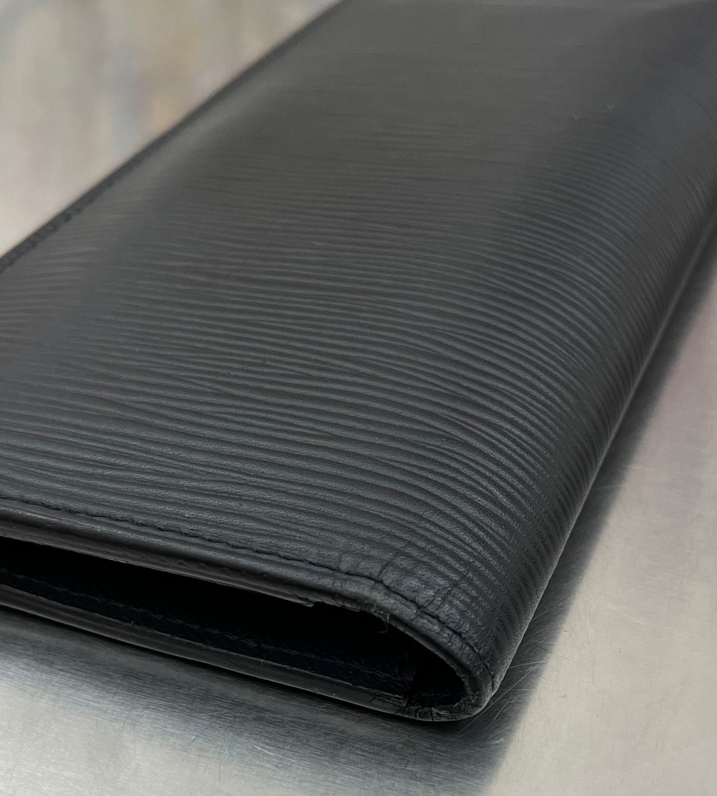 Louis Vuitton Brazza Epi