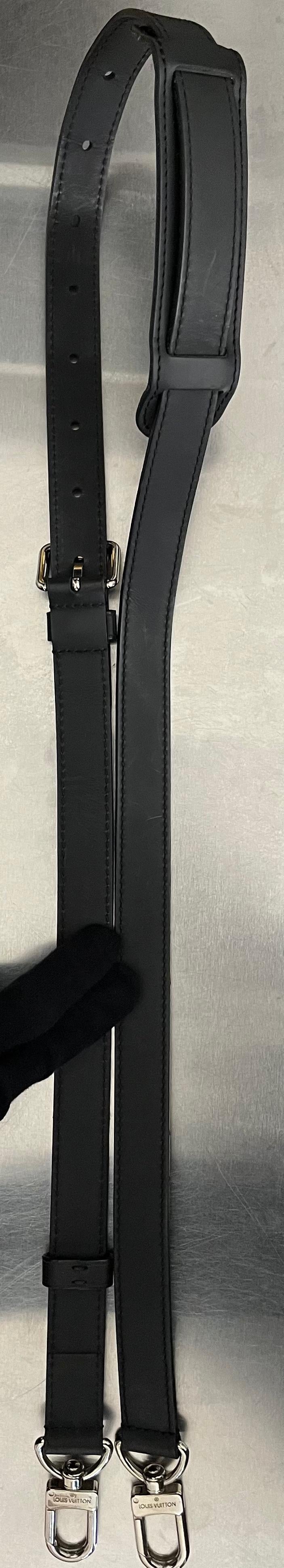 Louis Vuitton Porte Documents Jour Macassar