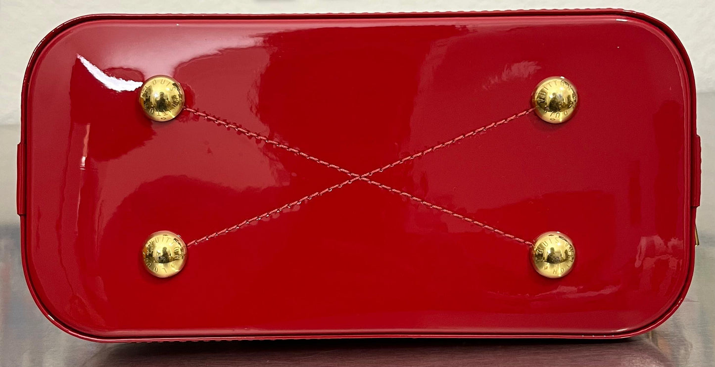 Louis Vuitton Alma BB Vernis Miroir Rot