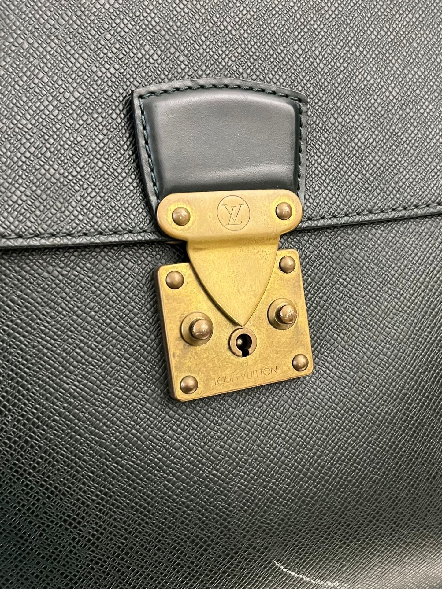 Louis Vuitton Serviette Kourad (Dunkelgrün)