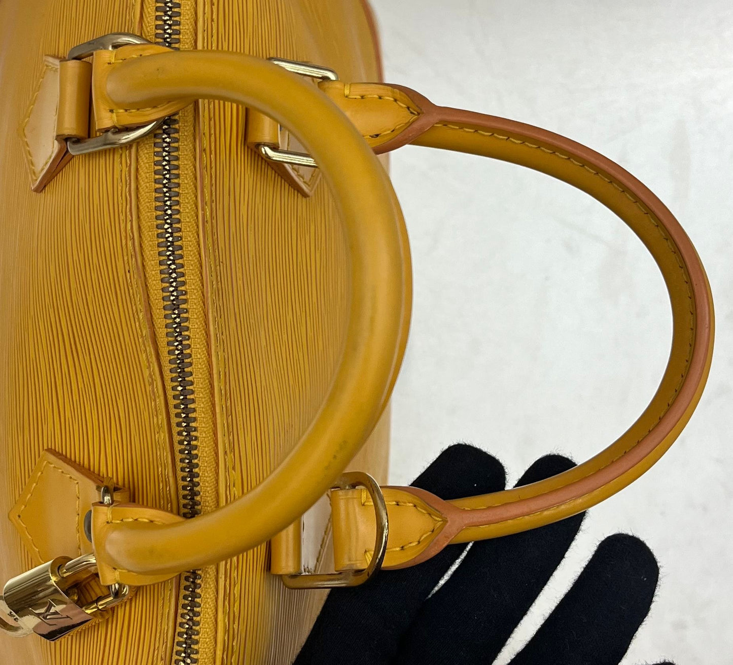 Louis Vuitton Alma PM Epi