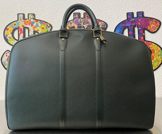 Louis Vuitton Helanga Taiga