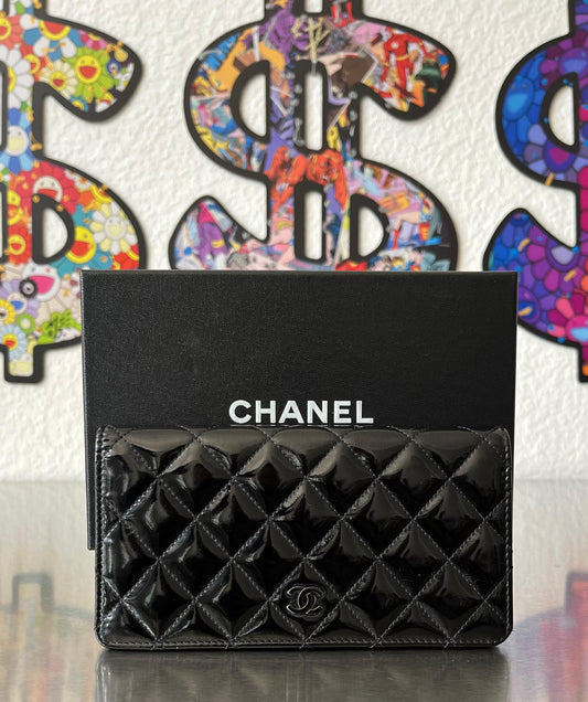 Chanel Matelasse Lackleder CC Geldbörse