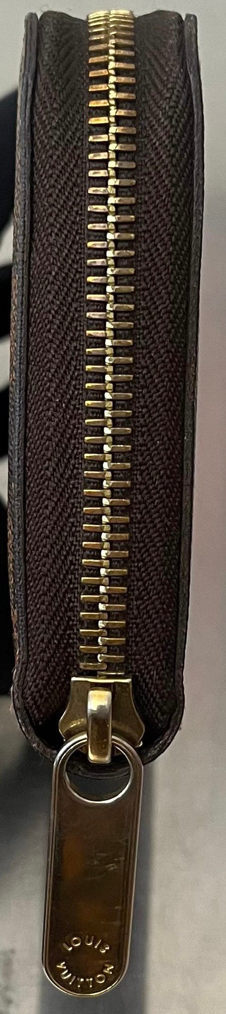 Louis Vuitton Zippy Damier